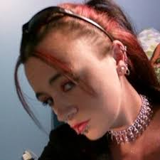 Danielle Diem (@sweetvenom7)