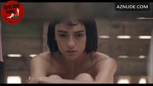 HAZAR ERGUCLU Nude - AZNude