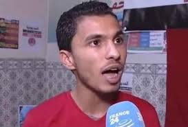 دكاترة غالطين أساتذة جامعيين غالطين محاميين غالطين صحافيين غالطين قضاة  غالطين كتاب و شعراء وادباء مهندسين أطباء معلمين أساتذة نقابيين كلهم  غالطين... السيد هذا باك +6شهور ..ديما صحيح وعندو كان الصحيح 👋🥴 #