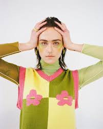 Emhoff attended colorado college in colorado springs and graduated with a degree in psychology in 2017. Ella Emhoff Makes A Small Collection Of Knitwear The New York Times