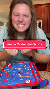 How to Attach Lunch Box to Backpack