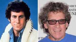 Paul Michael Glaser played Perchik