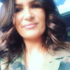 Alana may Sutherland (@AlanamaySuther1)