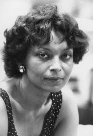 Judith Cummings, Chief of a Bureau for The Times, Dies at 68