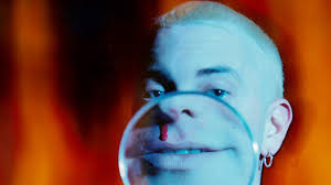 The story behind the unpublished Eminem's photo from “The Slim Shady LP”  album cover photo shoot