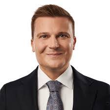 Adam Siek's Instagram, Twitter & Facebook