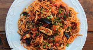 Ce délicieux plat est fait avec un 2 400g boîtes de tomates en dés. Spaghettis Aux Fruits De Mer
