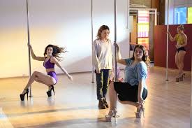 смотреть фильм рай кончаловского онлайн бесплатно в хорошем качестве Chto Smotret V Kino Krasotka V Udare Nachalo Molochnye Zuby