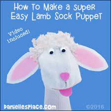 Making sock puppets is a great project for young girls just learning to craft. Puppet Crafts Kids Can Make