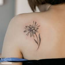 Black And Grey Daisy Flower Tattoo On Women Left Back Shoulder Flower Tattoo Shoulder Daisy Flower Tattoos Neck Tattoo
