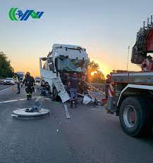 Timelapse autostrada a voir plus de contenu de commenti memorabili sur facebook. Incidente Tra Tir Su A4 Un Morto Autostrada In Tilt Veneto Ansa It
