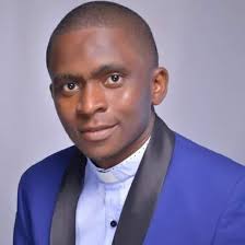 Shea you see the way Tuface brothers and sisters are slamming Annie ?? What  does that teach you as a woman?? When you want to marry, marry a man that  can protect