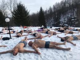 April 1959 in sittard, provinz limburg), auch bekannt als the iceman, ist ein niederländischer extremsportler, der 26 internationale rekorde im ertragen extremer kälte hält, darunter den rekord für das längste eisbad. Wim Hof Methode Icemantraining Com