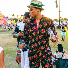 Cam newton football card bundle, set of 6 assorted new england patriots carolina panthers auburn tigers mint football cards gift set of mvp quarterback cam newton, protected by sleeve and toploader. How To Wear A Romper That S Not Actually A Romper Gq