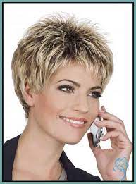 Kurzhaarfrisuren Ab 50 Bilder Manner Mit Frau Frisuren 2018 2019 Damen F Frisur Kurz Rundes Gesicht Kurzhaarfrisuren Kurzhaarschnitt Damen Rundes Gesicht