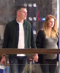 Ioan mircea pascu — ioan mircea paşcu (* 17. Fiica Politicianului Ioan Mircea Pascu O Gravida Sexy Uite Cum A Alintat O La Mall Iubitul Miliardar