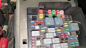 Will crank but will only run for seconds. 2003 Silverado Cigarette Lighter Fuse Power Outlet Fuse Youtube