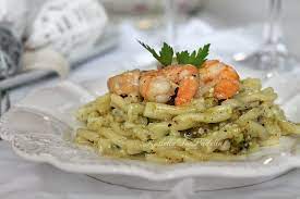Il perfetto bilanciamento tra dolce e salato farà venire. Pasta Con Pesto Di Pistacchio E Gamberi Ricetta Primi Piatti Ricette Ricette Di Pasta Facili Ricette Pasta Vegetariana