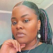 Melanie Polk's Instagram, Twitter & Facebook