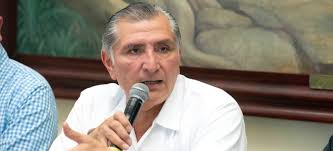  1  el 26 de agosto de 2021 se anunció que sería el nuevo secretario de gobernación ,  2  cargo que asumirá después de que el congreso de tabasco le otorgue una licencia. Gobernador De Tabasco Adan Augusto Lopez Tambien Da Positivo Por Covid 19 Tuit Aristegui Noticias