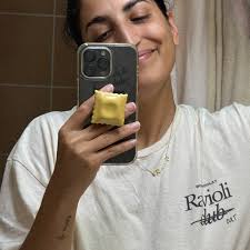 Ravioli pop socket?! I dieee