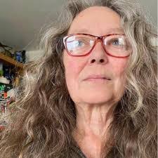 Debbie Clarke's Instagram, Twitter & Facebook