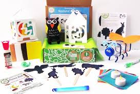 Best practices & activities for preschoolers. Monthly Subscription Boxes For Kids Send Art And Science Fun In The Mail Mommypoppins Things To Do With Kids