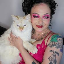 Julia Pearson (@slightlyunblended) • Threads, Say more