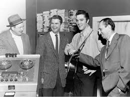 July 12 1954 19 Year Old Elvis Presley Signed A Recording Contract With Sun Records He Also Gave In His Noti Young Elvis Elvis Presley Photos Elvis Presley