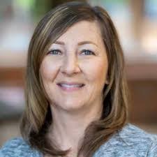 Brooke Evans's Instagram, Twitter & Facebook