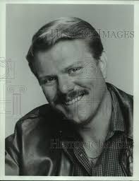 Press Photo Actor William Lucking