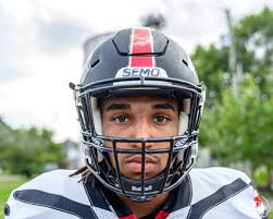 Walter Casey (@bigwaltdawg24)