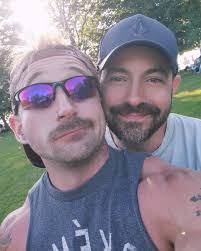 Jonathan Chambers's Instagram, Twitter & Facebook