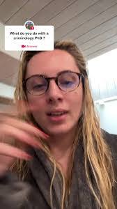 Katie Pascoe's Instagram, Twitter & Facebook