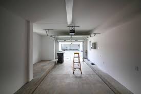 Tips for ultimate garage paint ideas the floor is as important as the walls, so pay attention to them and paint them with good quality paints so that it will remain for. The Absolute Best Paint For Garage Walls