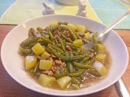 Bohnchen Hackfleisch Pfanne Nach Schwiegermamas Rezept Von Elektroelefant Chefkoch Rezept Rezepte Gerichte Mit Hackfleisch Suppen Rezepte Hackfleisch