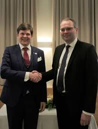 Per olof andreas norlén (swedish pronunciation: Puolustusministerio Ø¯Ø± ØªÙˆÛŒÛŒØªØ± Forsvarsminister Jniinisto Traffade Sveriges Riksdags Talman Andreas Norlen Idag I Helsinki Ministern Och Talmannen Diskuterade Aktuella Fragor Kring Det Bilaterala Forsvarssamarbetet Nordiska Forsvarssamarbetet Och
