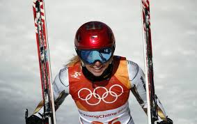 Ester ledecká je jedinou ženou v historii, která získala zlatou medaili na zimních olympijských hrách současně ve dvou různých sportech. Senzace Cesko Ma Patou Olympijskou Medaili Ziskala Ji Ester Ledecka I60 Cz