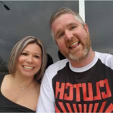 Barstool Pizza Review