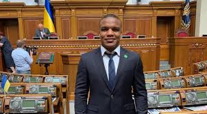 Дворазовий чемпіон світу (2015, 2019), срібний призер олімпійських ігор (2016), триразовий чемпіон європи (2014, 2016, 2019). Zhan Belenyuk Spit V Verhovnoj Rade Video Telekanal Futbol