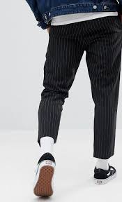 Check spelling or type a new query. Streifenhose Mit Weissen Socken Und Jeansjacke Kombinieren Skater Strassenkleidung Mode Stylish Mens Fashion Mens Fashion Casual Mens Winter Fashion