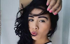Noticias destacadas de yina calderon. Yina Calderon Estaria Estafando En Las Redes Sociales Candela