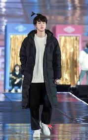 Pin By Princess Jewelzzz On Bts Worldwide Handsome Seokjin Seokjin Bts