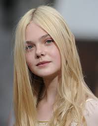 Kristin kreuk is also an executive producer who is recognized for her role as lana lang in the popular tv series 'smallville'. Hd Wallpaper Blonde Actress Women Green Eyes Elle Fanning Looking At Viewer Wallpaper Flare