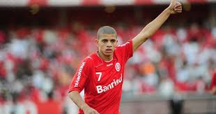 A assessoria de imprensa vermelha e branca já divulgou a escalação do internacional para enfrentar a equipe do novo… Como Devera Ficar A Escalacao Do Inter Com A Chegada De Taison Gzh