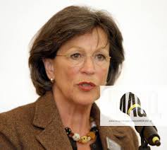 Synodalin Barbara Haller während einer Synode der evangelisch-lutherischen  Landeskirche