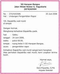 Kop ini berfungsi untuk penggunaan salam penutup ini merupakan bentuk rasa hormat dan sopan santun kepada penerima berikut ini contoh surat dinas yang dikeluarkan oleh pihak sekolah yang dikeluarkan untuk para. 8 Contoh Surat Dinas Resmi Yang Baik Dan Benar Struktur Lengkap