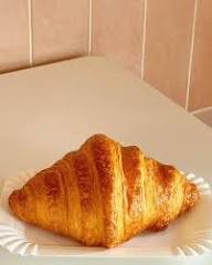 Croissant bơ
