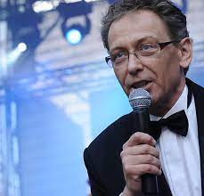 Produkcja bazuje na amerykańskim name that tune, a nasza edycja zdobyła na przestrzeni lat wiele nagród. Jacek Borkowski I Paulina Koziejewska Sa Para Party Pl