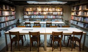 閱讀設計 設計閱讀 boven 雜誌圖書館 創辦人周筵川 彭緯豪專訪 mot times線上誌 interior bar table home